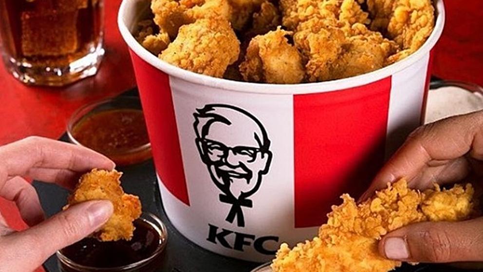 Cubo de pollo KFC